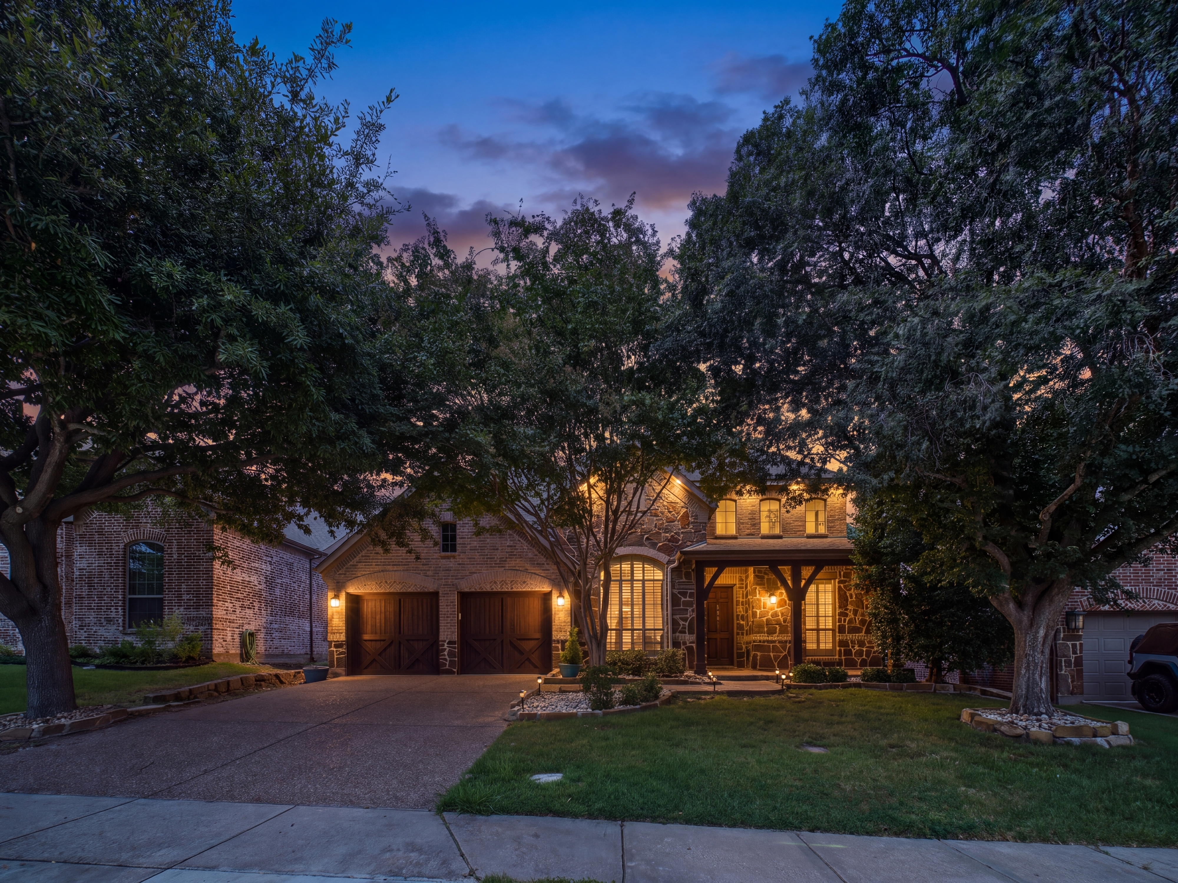 6400 Castle Rock Circle, McKinney, Texas 75071 at twilight